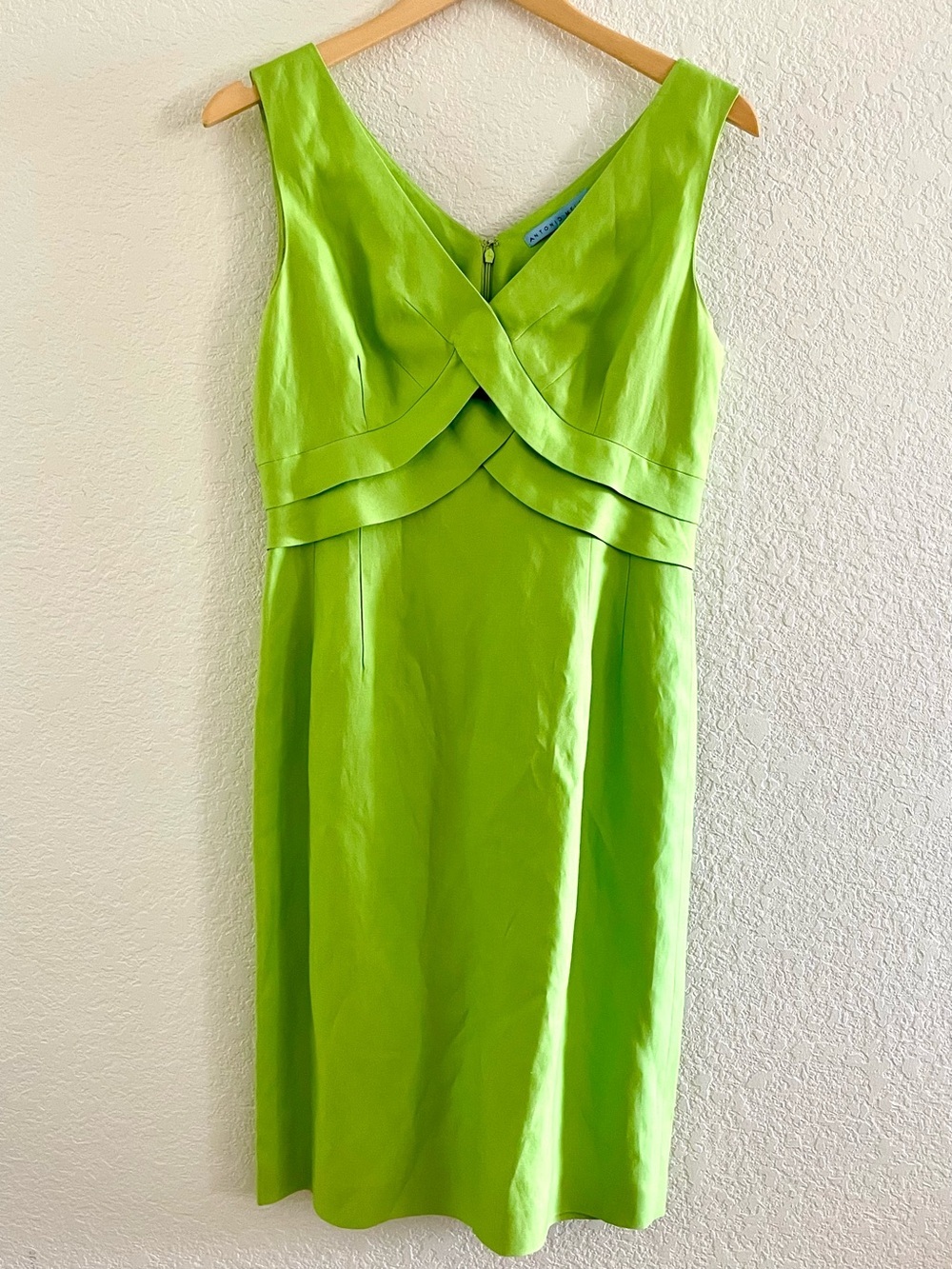 ANTONIO MELANI Bright Lime Green V-Neck Midi Dress